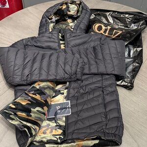 Men's Charcoal Puffer Jacket with Camouflage Interior